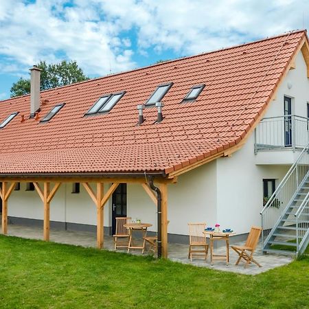 Apartmany Jedovary Trhove Sviny Экстерьер фото