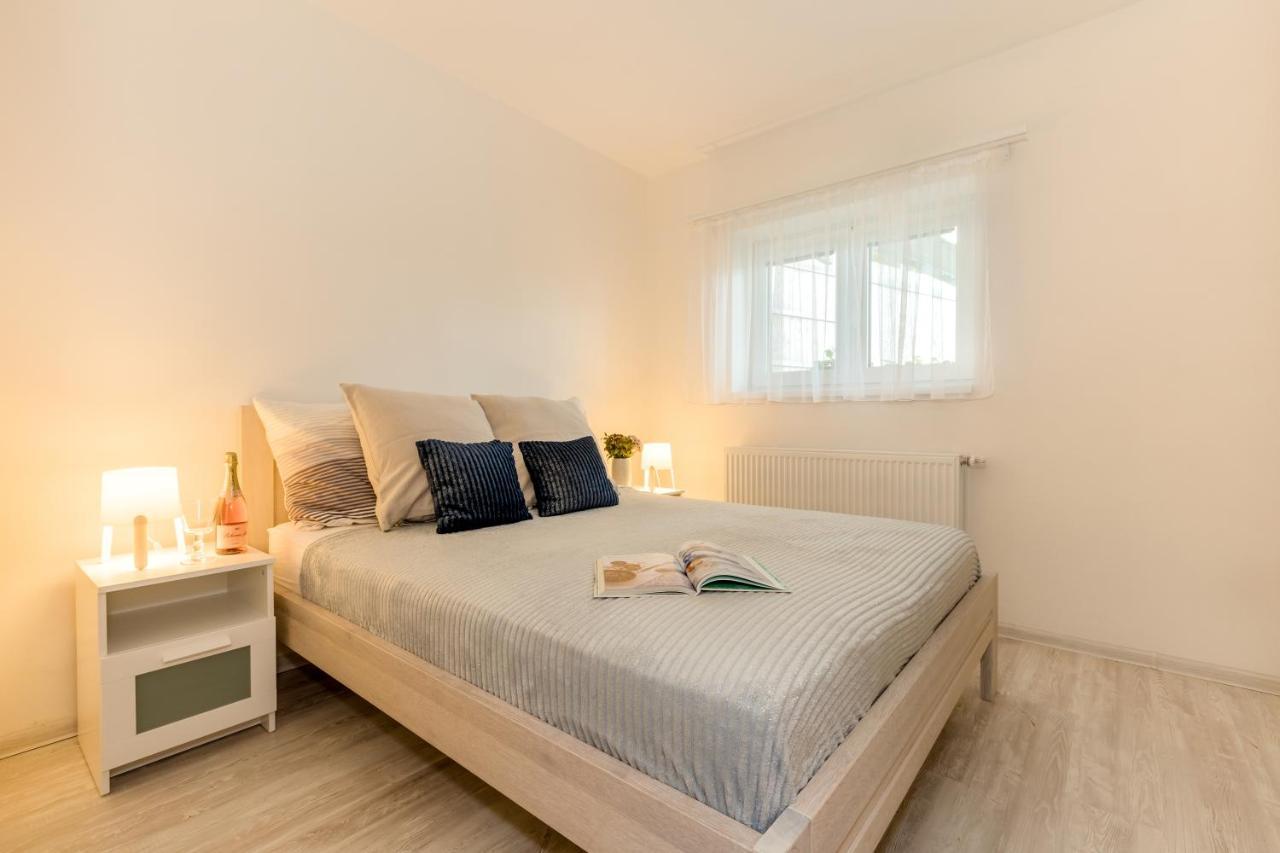 Apartmany Jedovary Trhove Sviny Экстерьер фото